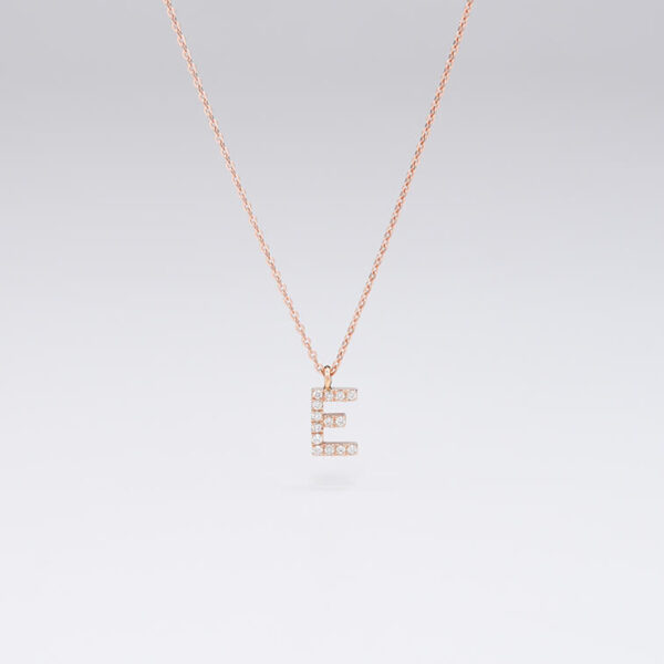 E harf pırlanta ve altın kolye