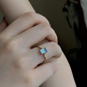 Topaz ve Pırlanta Yüzük