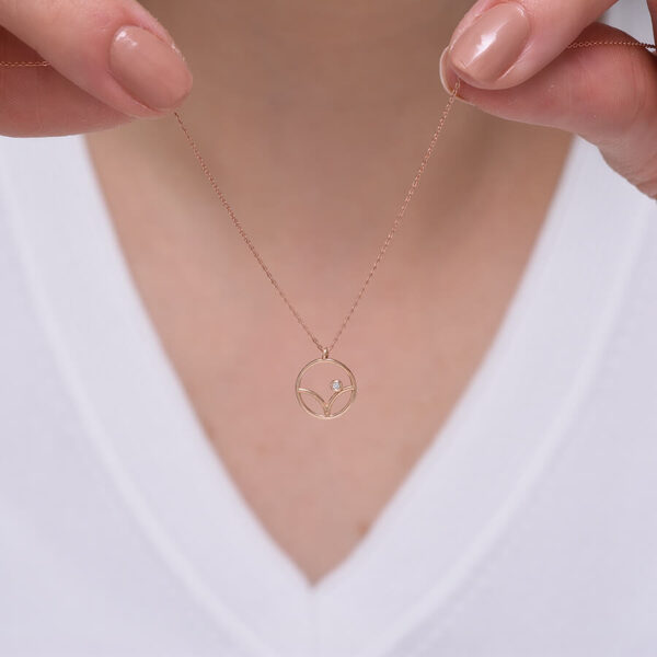 Lotus pırlanta ve altın kolye