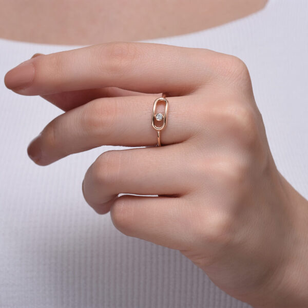 Pırlanta ve altın yüzük