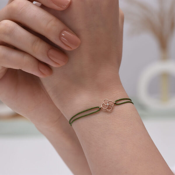 Yonca Pırlanta ve Altın İp Bileklik