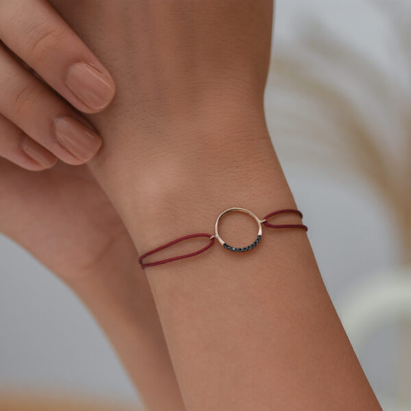 Yuvarlak Siyah Pırlanta ve Altın İp Bileklik