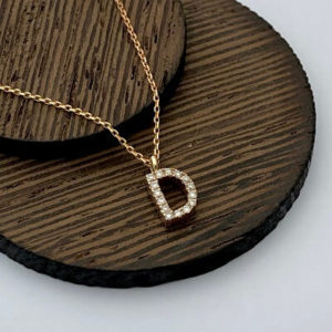 D-Harf Pırlanta Kolye