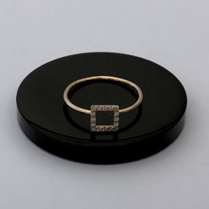 Kare Pırlanta Yüzük