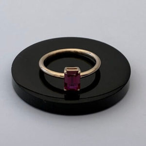 Kuvars Yakut Altın Yüzük