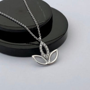 Lotus Pırlanta Kolye