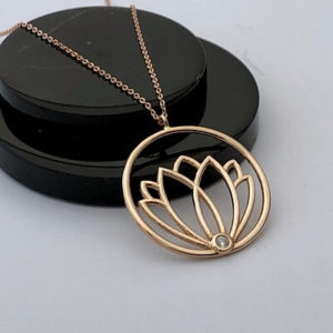 Lotus Pırlanta Kolye