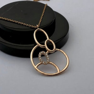 Mutlu Aile Pırlanta Kolye