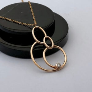 Mutlu Aile Pırlanta Kolye