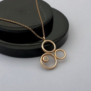 Üç Yuvarlak Pırlanta Kolye