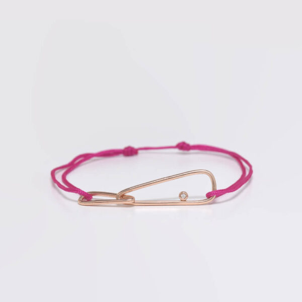 Üçgen Pırlanta ve Altın İp Bileklik