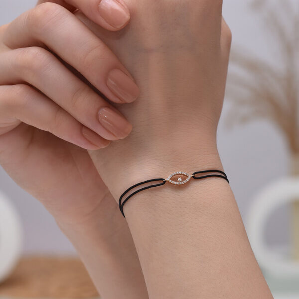 Göz Pırlanta ve Altın İp Bileklik