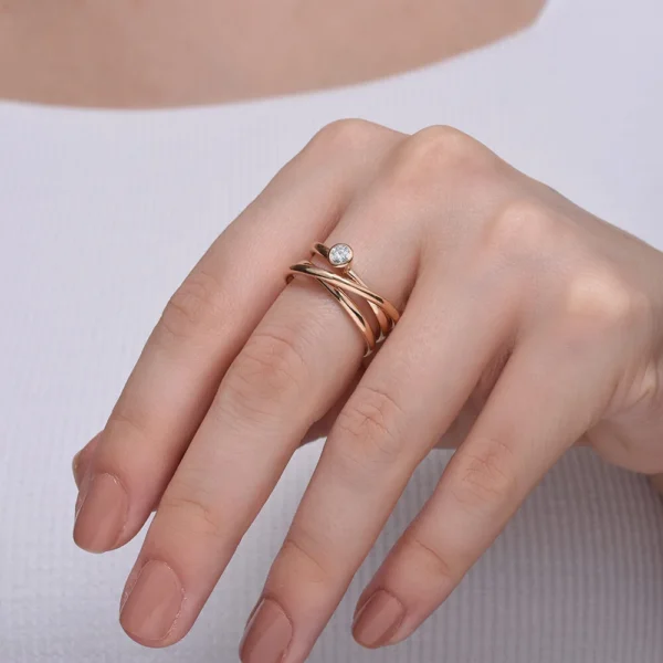 Sarmal pırlanta ve altın yüzük