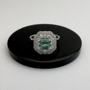 Zümrüt ve Pırlanta Yüzük