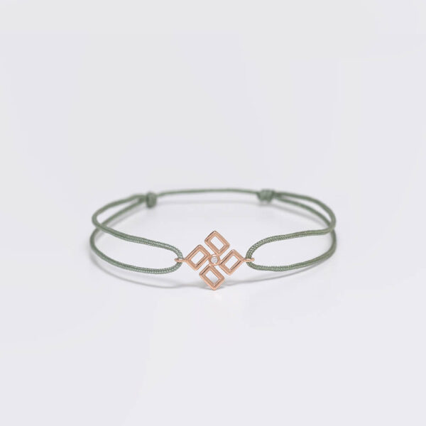 Kare pırlanta ve altın ip bileklik