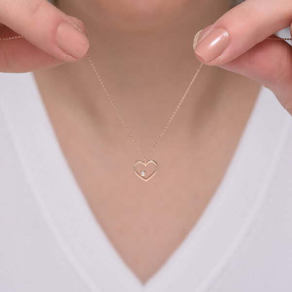 Kalp pırlanta ve altın kolye