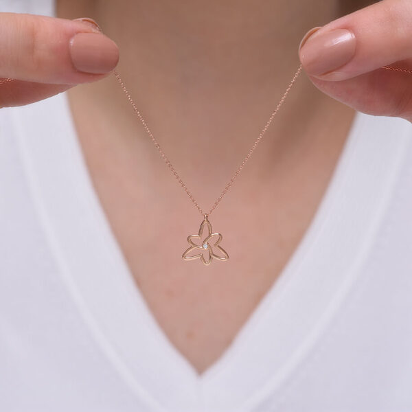 Kalp pırlanta ve altın kolye