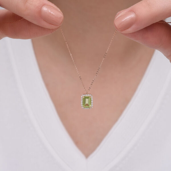 Dikdörtgen Pırlanta & peridot altın kolye