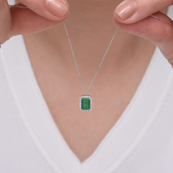 Dikdörtgen Pırlanta & zümrüt altın kolye