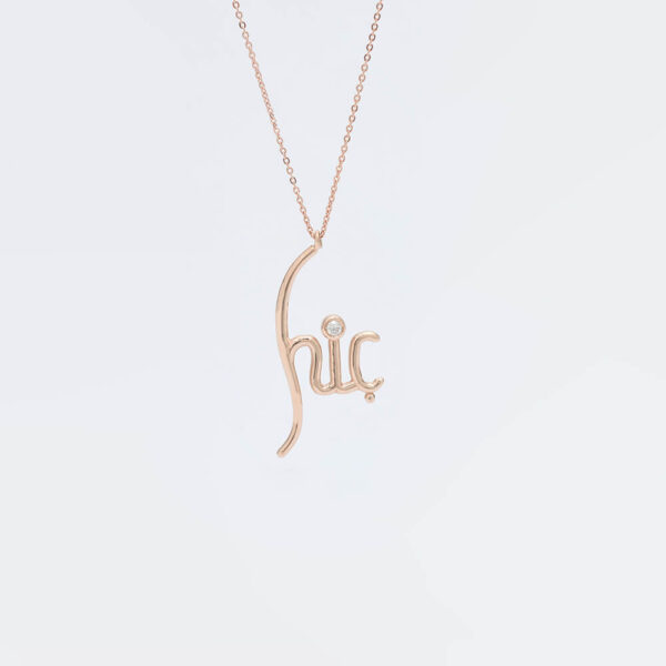 Hiç pırlanta ve altın kolye