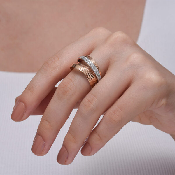 Sarmal pırlanta ve altın yüzük