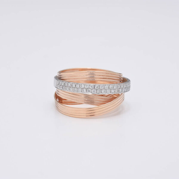 Sarmal pırlanta ve altın yüzük