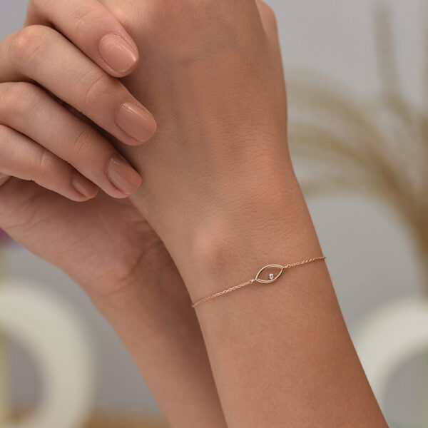 Göz pırlanta ve altın bileklik