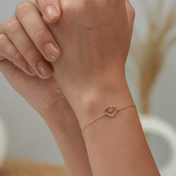 Kalp pırlanta ve altın bileklik