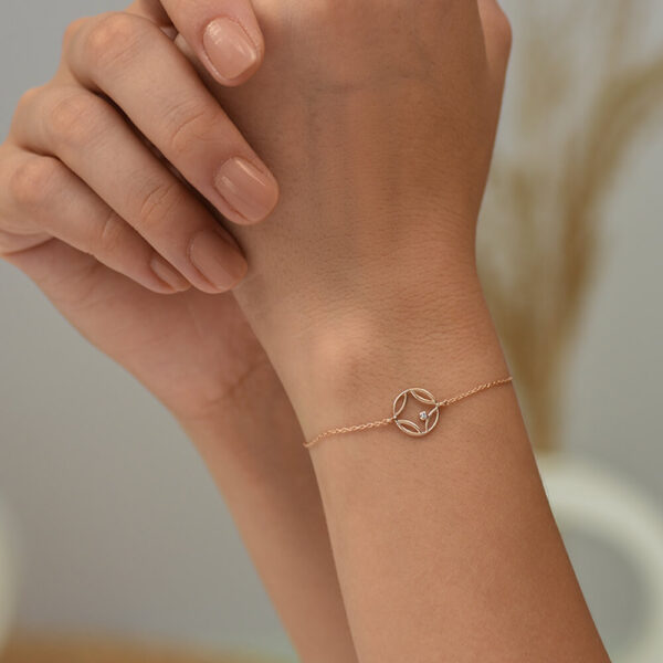 Lotus pırlanta ve altın bileklik