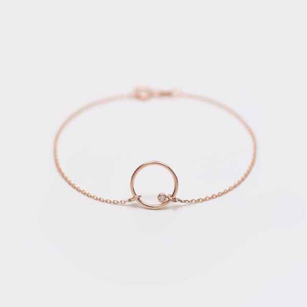 Yuvarlak pırlanta ve altın bileklik