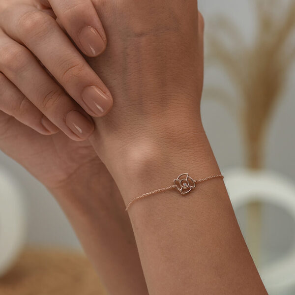 Çiçek pırlanta ve altın bileklik