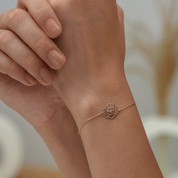 Çiçek pırlanta ve altın bileklik