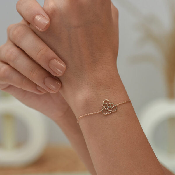 Çiçek pırlanta ve altın bileklik