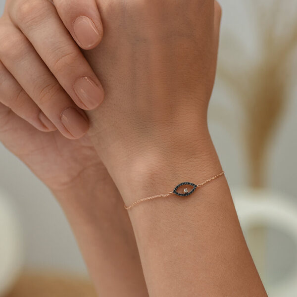 Göz Pırlanta & Siyah ve Altın Bileklik