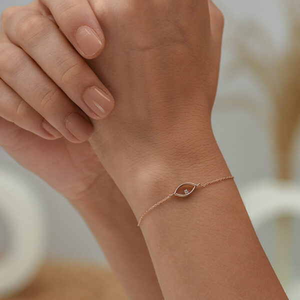 Göz pırlanta ve altın bileklik