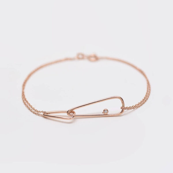 Üçgen pırlanta ve altın bileklik