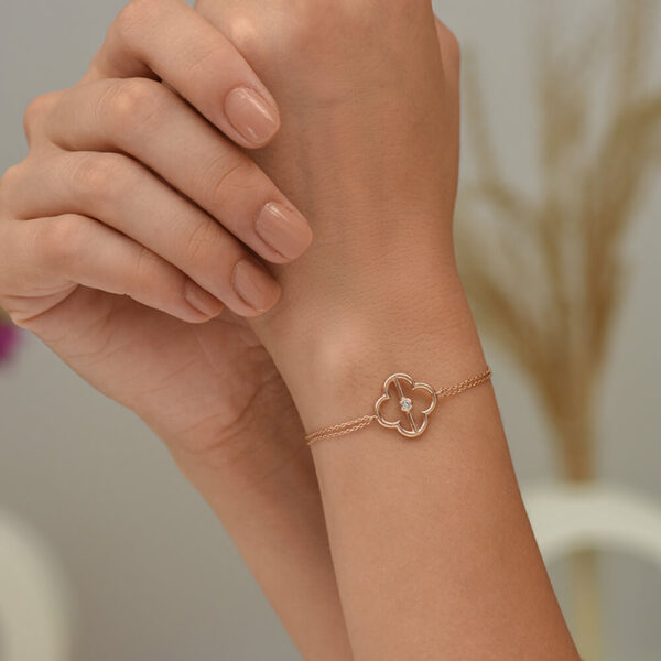 Yonca pırlanta ve altın bileklik