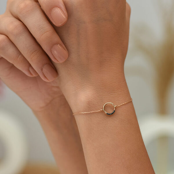 Yuvarlak Siyah Pırlanta ve Altın Bileklik