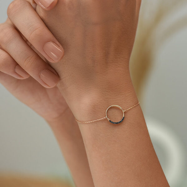 Yuvarlak Siyah Pırlanta ve Altın Bileklik