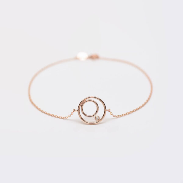 Yuvarlak pırlanta ve altın bileklik